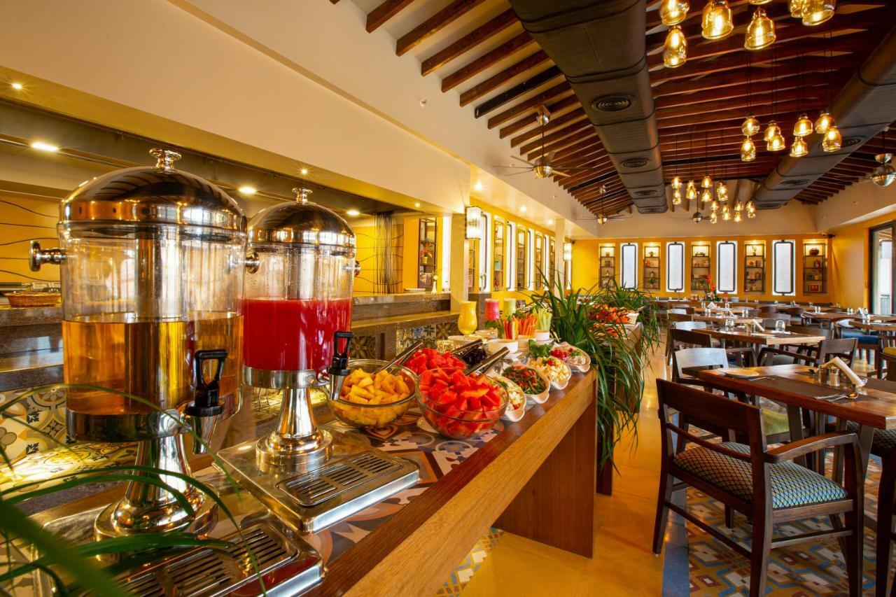 Marquis Beach Resort Candolim Ngoại thất bức ảnh